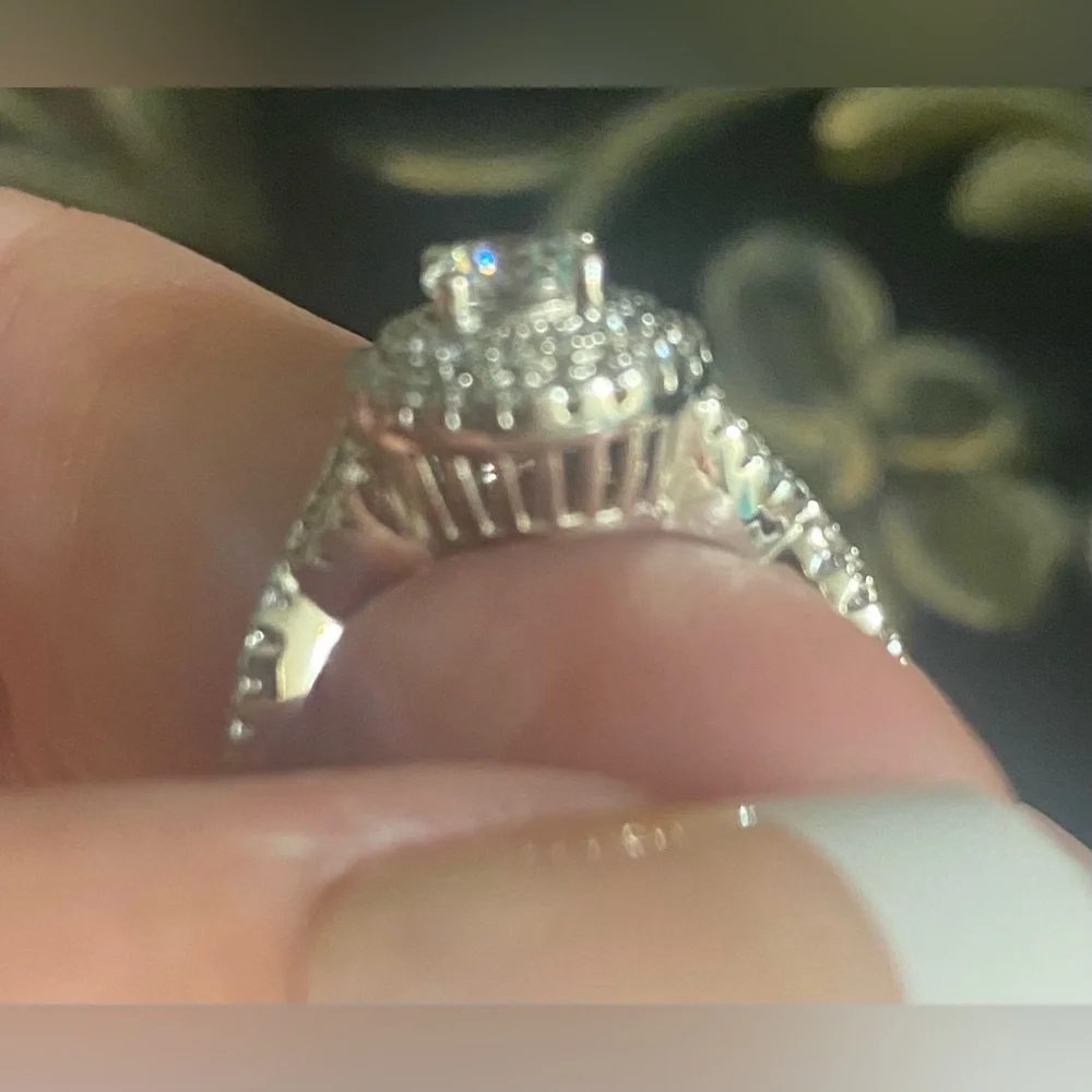 Split Shank round frame Swarovski Element Ring in Sterling Silver by LaArtiste - Picture 5 of 10